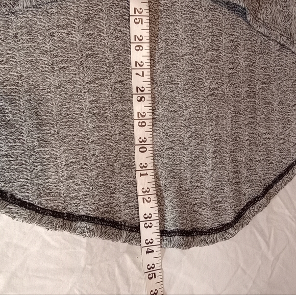 LuLaRoe Lindsay Women's Cardigan Kimono Open Front B/W Size Small - Picture 9 of 13